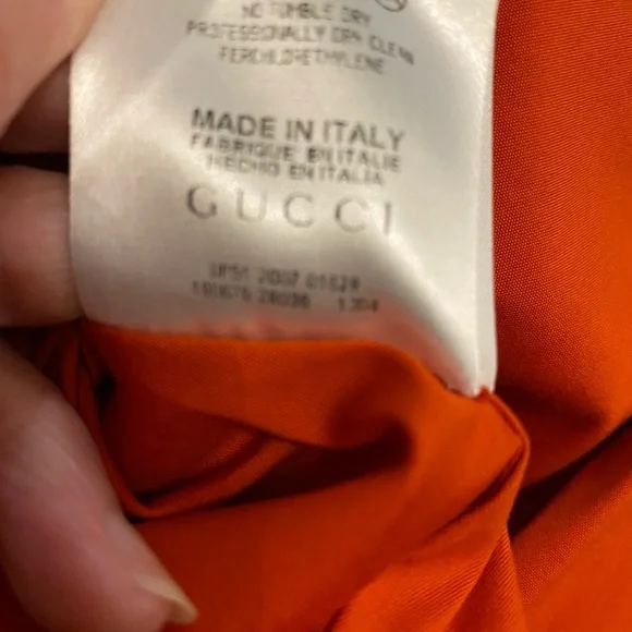 Authentic Gucci top - Picture 7 of 10
